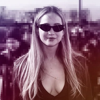 Telegram profile photo for 𝑸𝙪𝙚𝙚𝙣 𝙤𝙣 𝙨𝙘𝙧𝙚𝙚𝙣