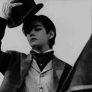 Telegram profile photo for 𝐵𝐿𝑈𝐸 𝑀𝑂𝑂𝑁