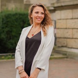 Telegram profile photo for Yana Yereshkova твой финансовый консультант в Германии 🇩🇪🛡️