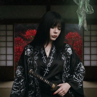 Telegram profile photo for Неформальный ронин 🩷🖤