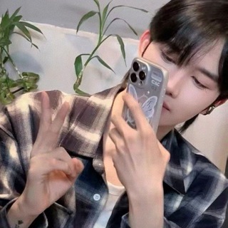 Telegram profile photo for Huang eliot