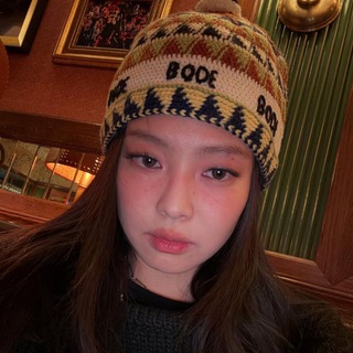 Telegram profile photo for jennie universe