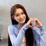 Telegram profile photo for Leeseo.