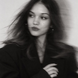 Telegram profile photo for Салина Фридман|Книжный блогер|Писательница