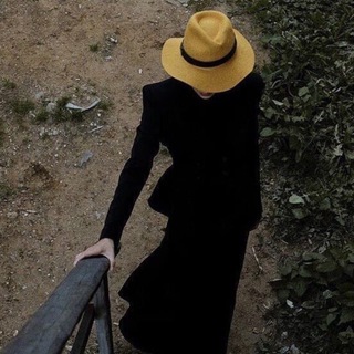 Telegram profile photo for "Mad Woman"