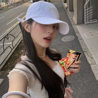 Telegram profile photo for minju.