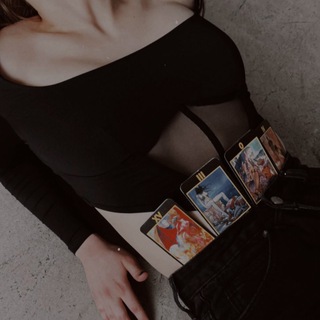 Telegram profile photo for ᴋᴜsᴏ𝟺ᴇᴋ ᴛᴀʀᴏ | кусочек таро