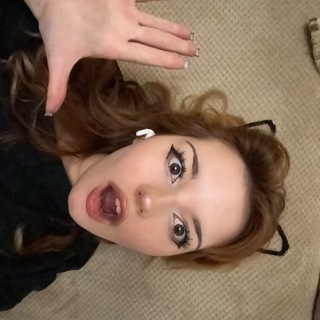 Telegram profile photo for lola