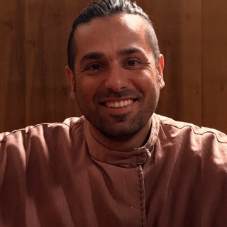 Telegram profile photo for آقا حسين ( طنز سیاسی )