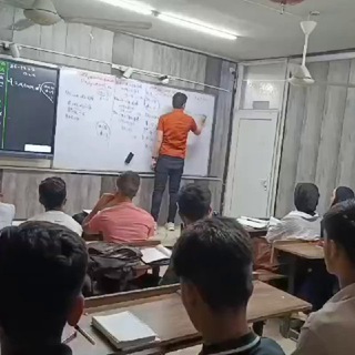 Telegram profile photo for طلاب الثالث متوسط معهد النجاح والتطور ❤️