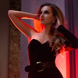 Telegram profile photo for ПЕВИЦА LOGIKA