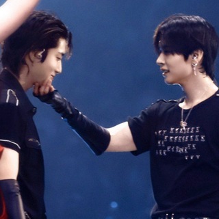 Telegram profile photo for Ли Минхо и его 4 кота (и skz)🐰🐹