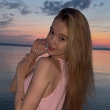 Telegram profile photo for Ангел носит Прада👠