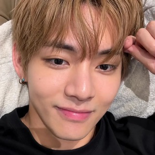 Telegram profile photo for ៹ taetae sky