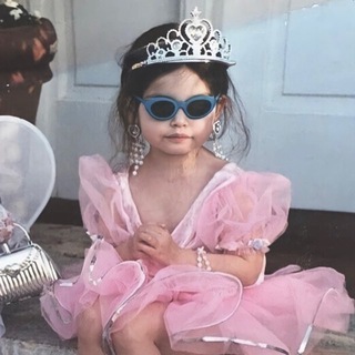 Telegram profile photo for WHO THE F*CK IS KATRIN