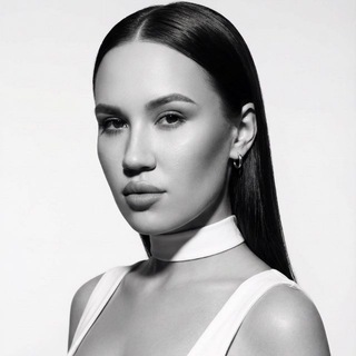 Telegram profile photo for llerkk🩶 Промты для ИИ фотосессии