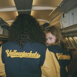 Telegram profile photo for yellowjackets confession🐝