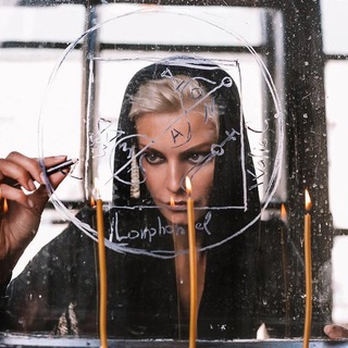 Telegram group profile photo for Экстрасенс Татьяна Ларина. Гороскоп.