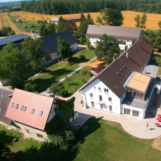 Telegram profile photo for Seminarzentrum & Hofladen Gut Helmeringen
