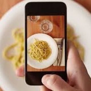 Telegram group profile photo for 🇸🇬 SGP Food Reviews