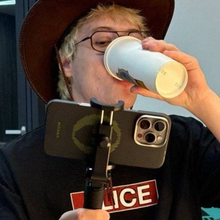 Telegram profile photo for ai. trip party frnz/////#!!