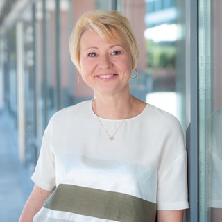 Telegram profile photo for Работа в Германии с Elena Wiede • Релокация в Германию • Ausbildung и переквалификация