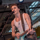 Telegram profile photo for 🎸 KUCHER FAMILY 🎙️