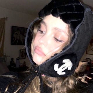 Telegram profile photo for delulu girl