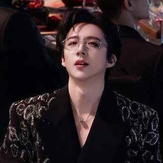 Telegram profile photo for Лю Юй Нин / 刘宇宁 / Liu Yu Nin 🇨🇳✨️