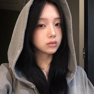 Telegram profile photo for yeeun ’s web 🔒