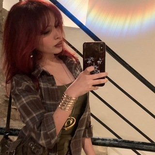 Telegram profile photo for Violet Roses