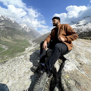 Telegram profile photo for Desidudewithsign