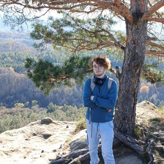 Telegram profile photo for Человек в футляре — Дилетант со стажем