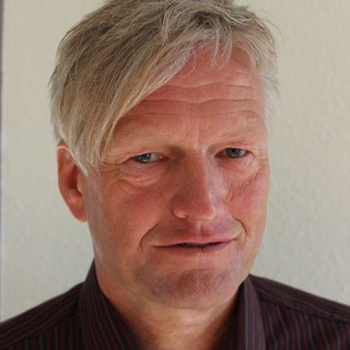 Telegram profile photo for Hermann Ploppa Offiziell
