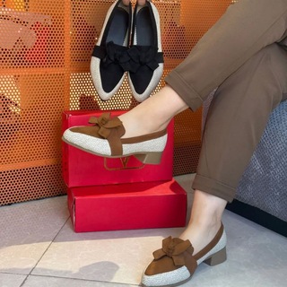 Telegram profile photo for عمده فروشی تک(کالج و بوت زنانه)