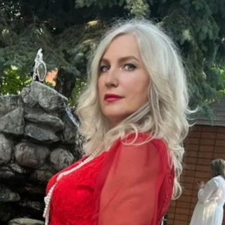 Telegram profile photo for Лучшая версия себя. Путь бабочки 🦋 Надежда Пандова. Психолог