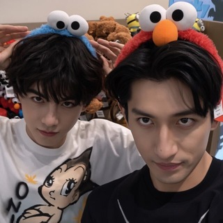 Telegram profile photo for 𝑎𝑦𝑙𝑖𝑜 ̨︎ 政瞳 | 𝐷𝑂𝑈𝐵𝐿𝐸 𝐻𝐸𝐿𝐼𝑋