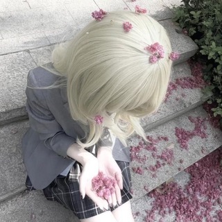 Telegram profile photo for • 𝖢𝗅𝖺𝗂𝗋 𝖽𝖾 𝗅𝗎𝗇𝖾 •