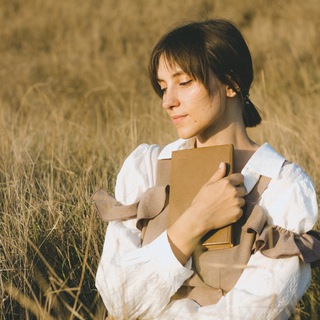 Telegram profile photo for Литературный кайф 📚Наташа Николаевна