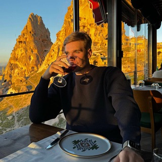Telegram profile photo for Loyal Crypto