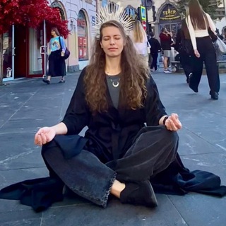 Telegram profile photo for Соня Знает 🪄 проводник в новое время