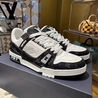 Telegram profile photo for 安娜-高端奢品鞋子👟