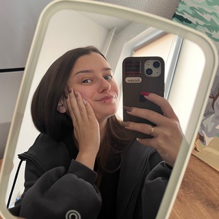 Telegram profile photo for Будни твоей химички | Саша Лебедева