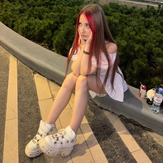 Telegram profile photo for REDQUEEN