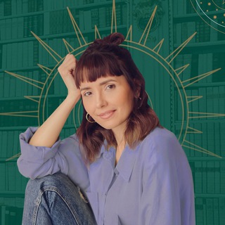 Telegram profile photo for Алиса Медовникова | Писательница