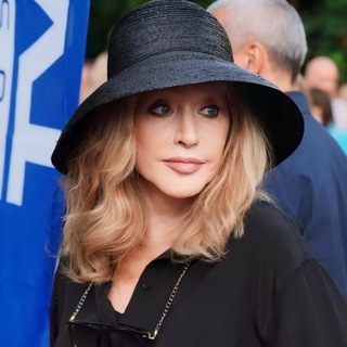Telegram profile photo for Клуб "Апрель"
