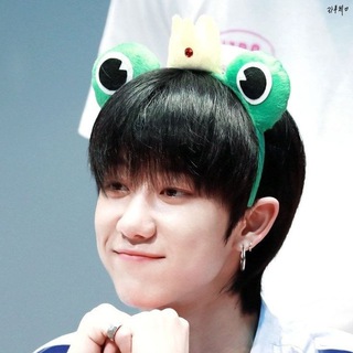 Telegram group profile photo for 8 STARS ๐ธ๐