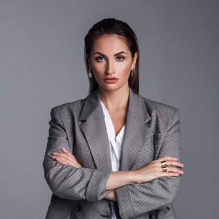 Telegram profile photo for Анна Пешкова | ВНЖ, гражданство, эмиграция 🇹🇷🇦🇪🇦🇿
