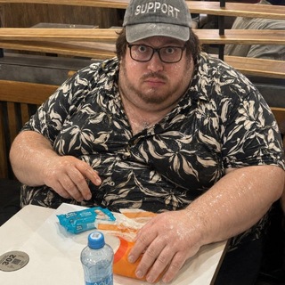 Telegram profile photo for Платон Мамин. Всё-таки комик