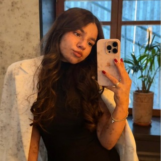 Telegram profile photo for elizabeth